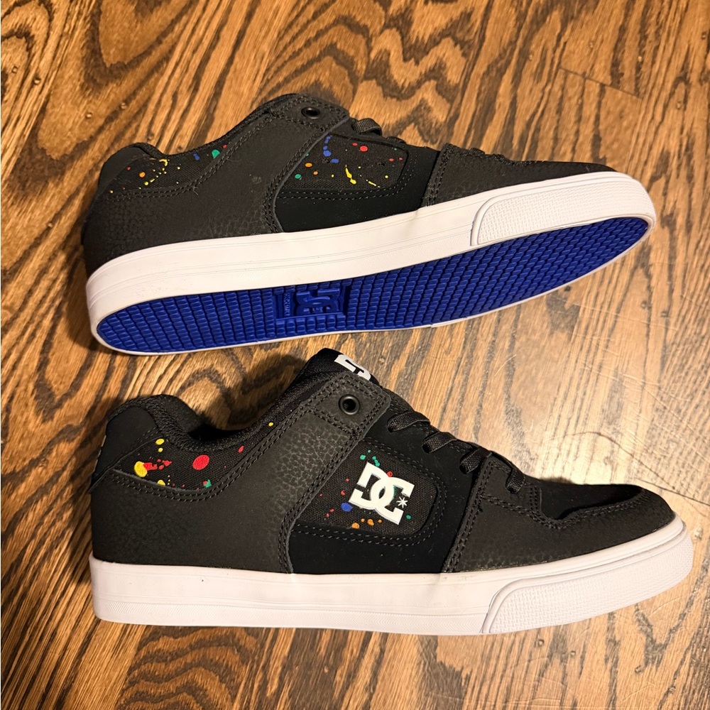 DC Kids' Black and Blue Sneakers Pure Elastic skate shoes 5